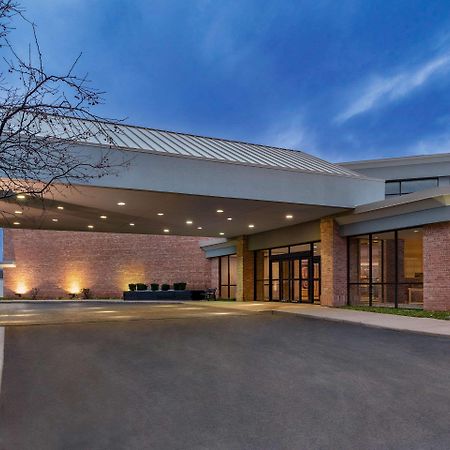 Clarion Hotel Milwaukee Airport Eksteriør billede
