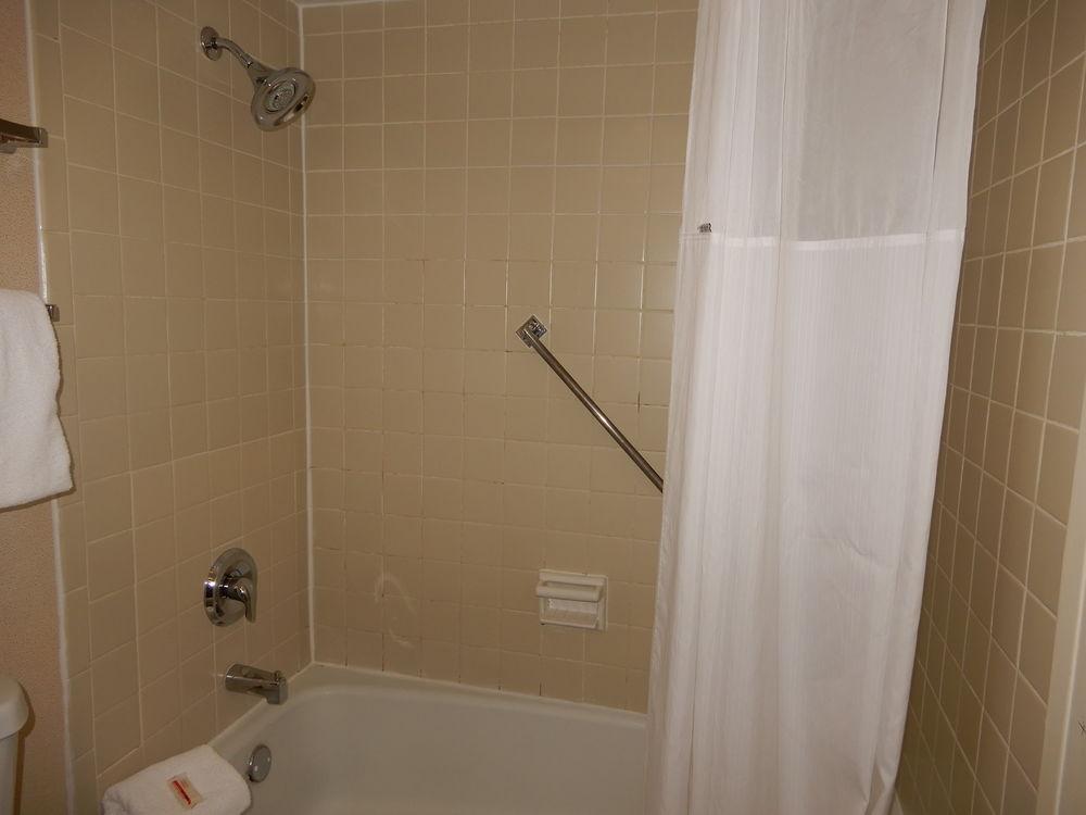 Clarion Hotel Milwaukee Airport Eksteriør billede