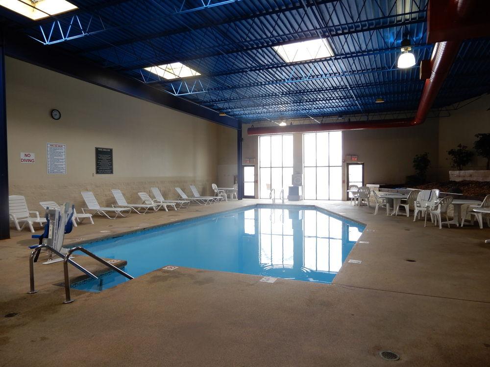 Clarion Hotel Milwaukee Airport Eksteriør billede