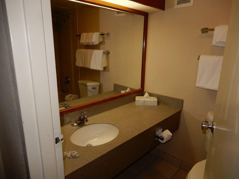 Clarion Hotel Milwaukee Airport Eksteriør billede