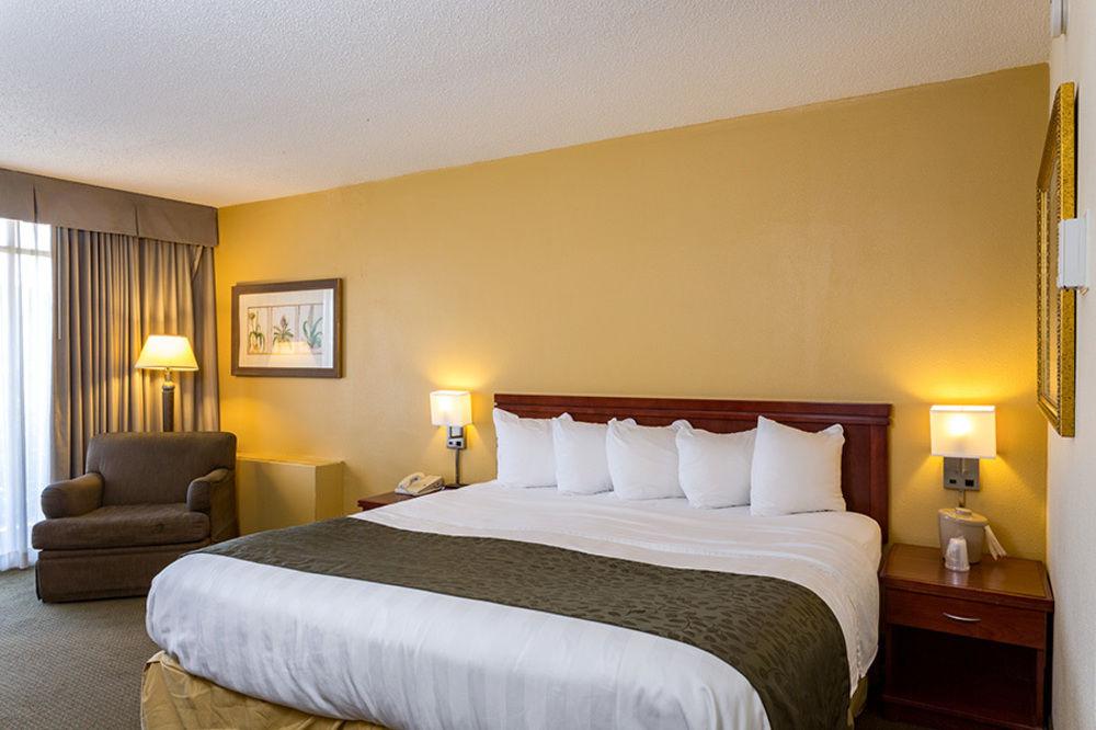Clarion Hotel Milwaukee Airport Eksteriør billede