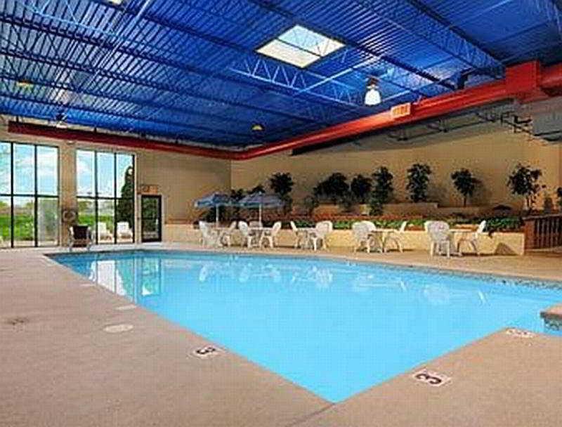 Clarion Hotel Milwaukee Airport Eksteriør billede